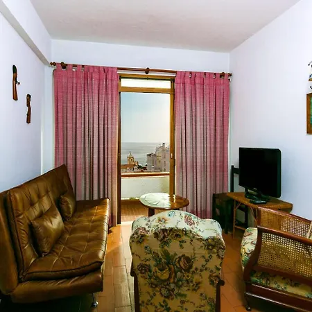 A06 - Seaview 1 Bed *